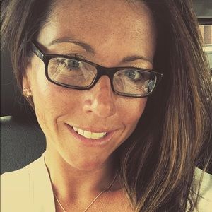 Meet your Posher, Dakota